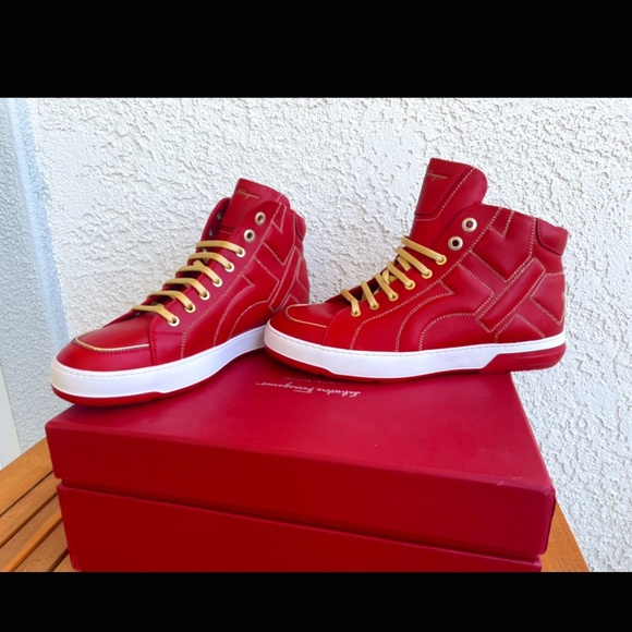 Salvatore Ferragamo - Picture 2 of 3